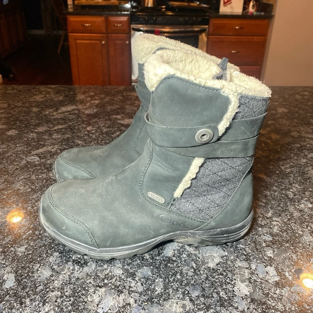 Oboz Madison Waterproof Insulated Winter Boots Womens Sz 7 Black Shearling Lined